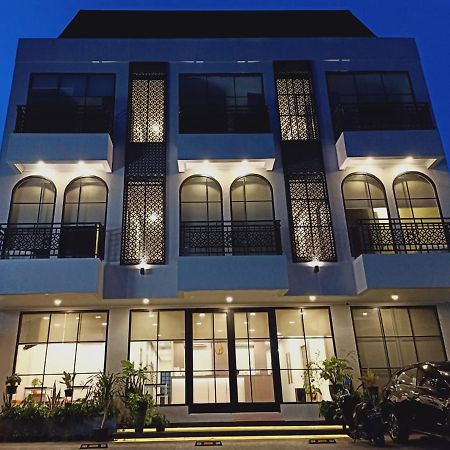 Front One Residence Syariah Mampang Джакарта Экстерьер фото