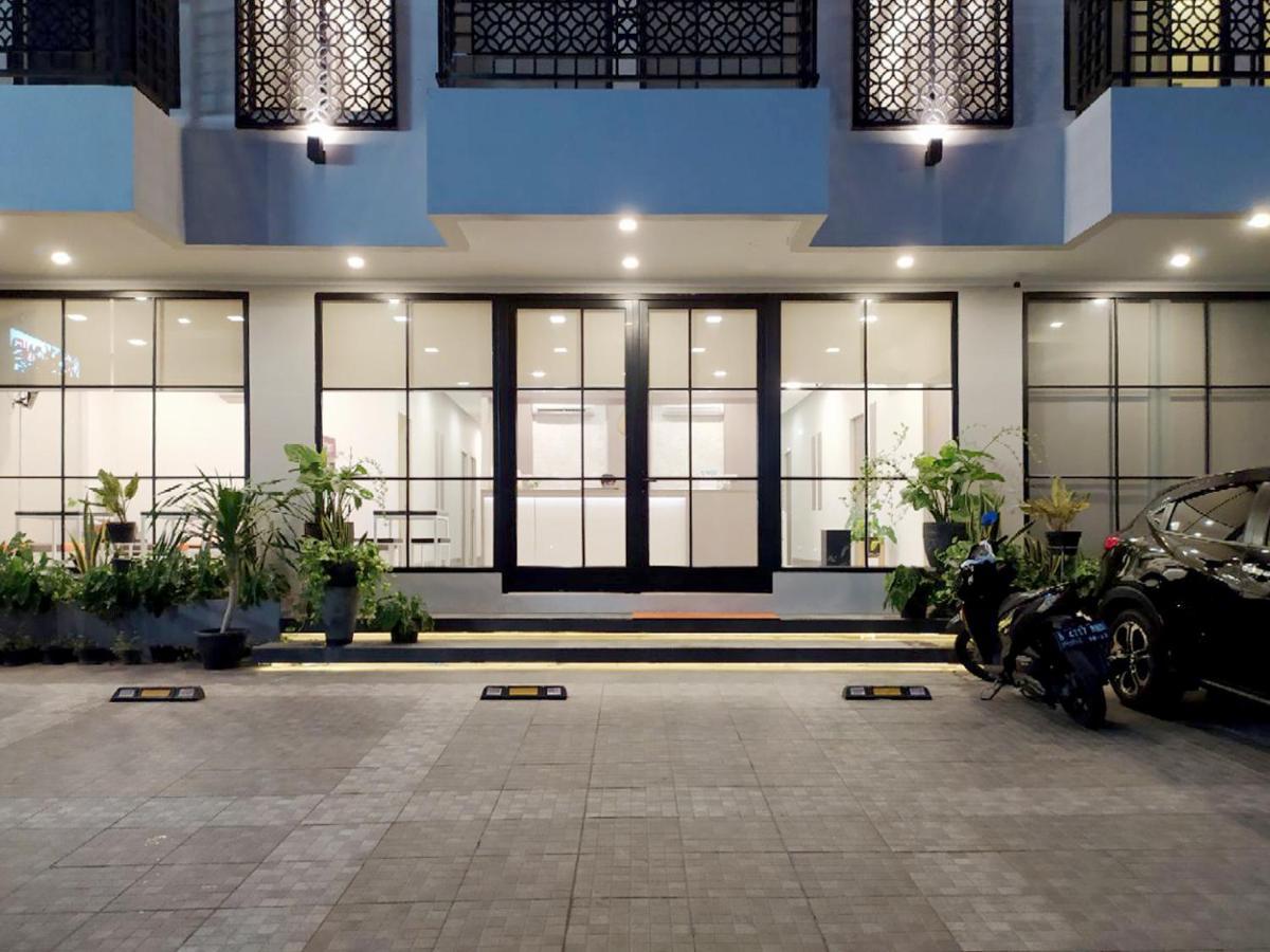 Front One Residence Syariah Mampang Джакарта Экстерьер фото