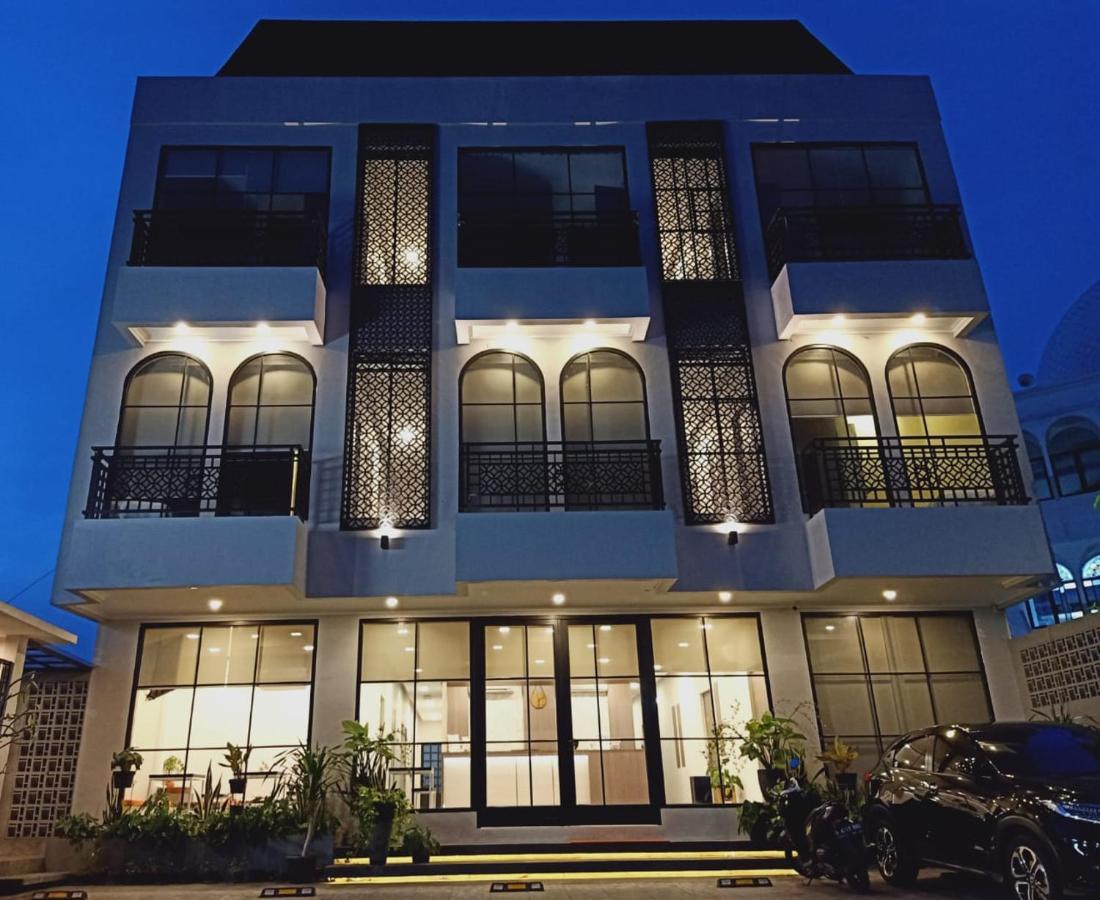 Front One Residence Syariah Mampang Джакарта Экстерьер фото